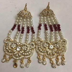 NWOT Jhoomar Style Earrings 4 inches long